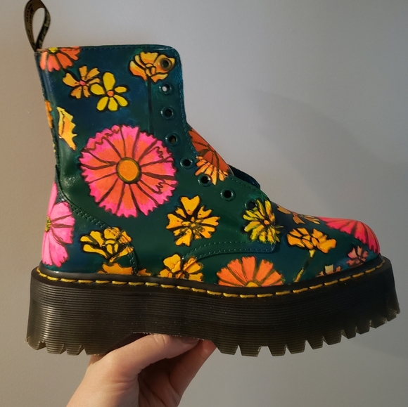Handpainted floral retro leather jadon Dr Martens - Picture 5 of 12